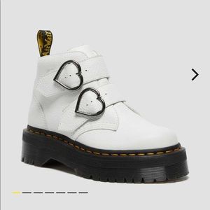 Dr Martens Devon Boot in White, Brand New